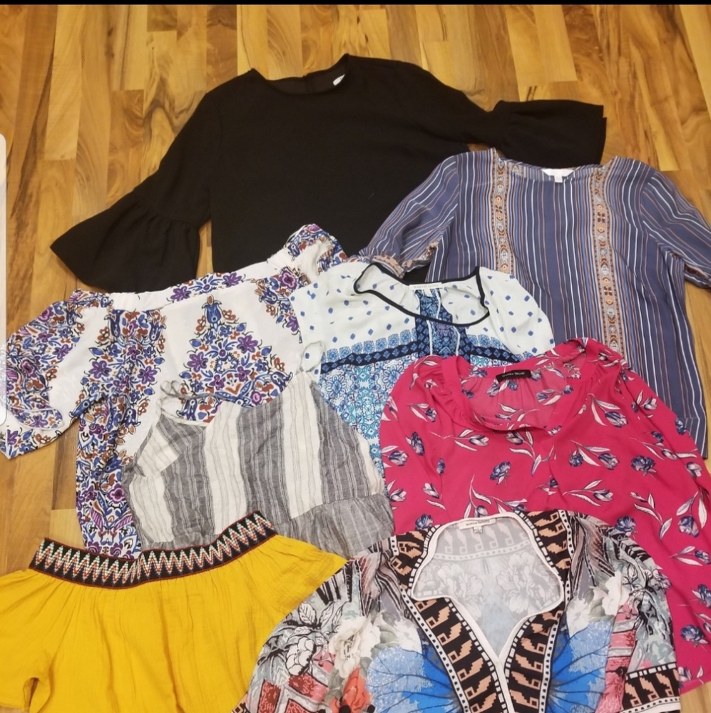 Women's Tops Bundle Size Lg.